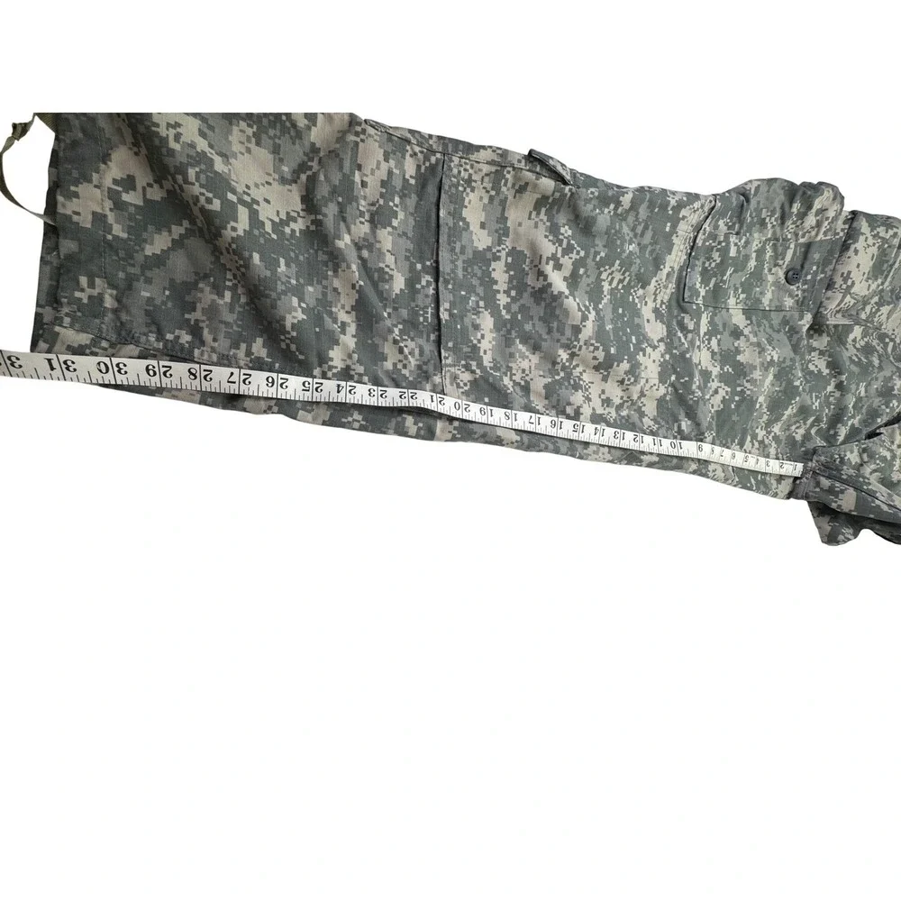 US Army Combat Uniform ACU Digital Camo Cargo Pants Large Regular